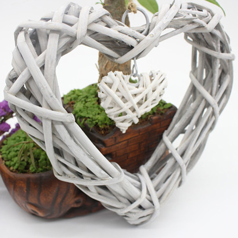 Home Decor Rattan - ベージュの素朴な籐のハート型飾り、吊り下げオーナメント、結婚式のラタン製ホームパーティーハートリース、ウェディングウィッカーハート