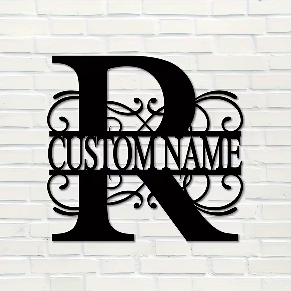 Home Decor For Wedding - クラシックなカスタムモノグラムメタルウォールアート - パーソナライズされたイニシャルと家族名、家の装飾、ポーチ、庭、ヤード用の吊り下げ看板