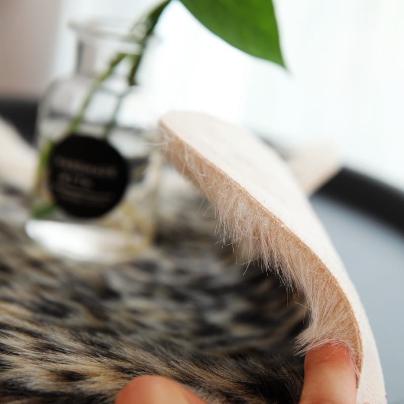 レオパード柄カウプリントラグ フェイクハイドアニマルスキンカ - Cowhide Rug Faux のレビューと価格