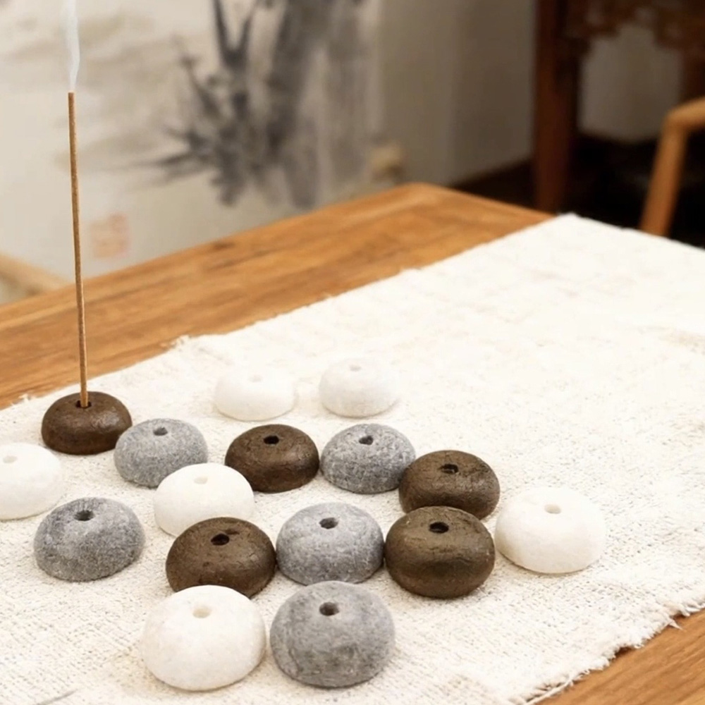 2個入り天然石香炉ホルダー、コイル型香炉、ロッククォーツ石ベ - Incense Stick Holder のレビューと価格