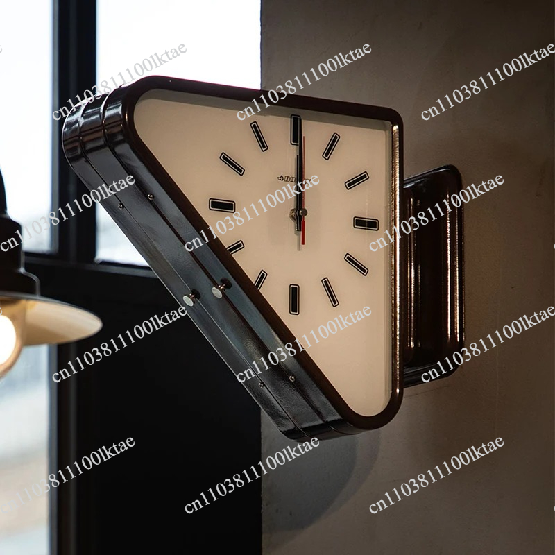 ミニマリストな両面三角形の静音壁掛け時計、リビングルームの装 - Wall Clock Silent のレビューと価格