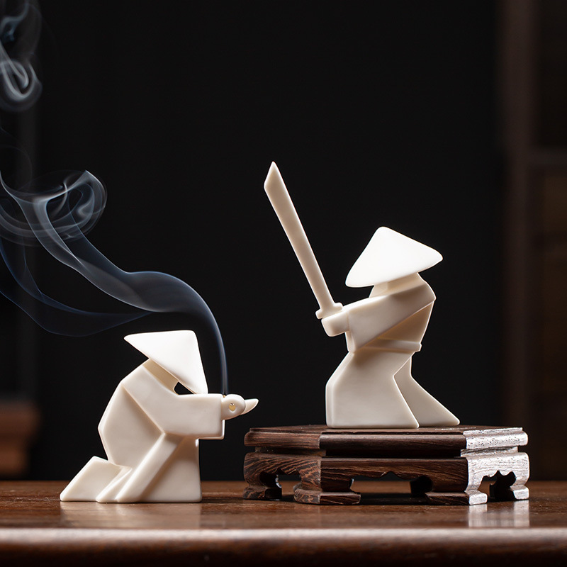 Swordsman-家の装飾用のセラミックサムライの彫像,高 - Incense Stick Holder のレビューと価格