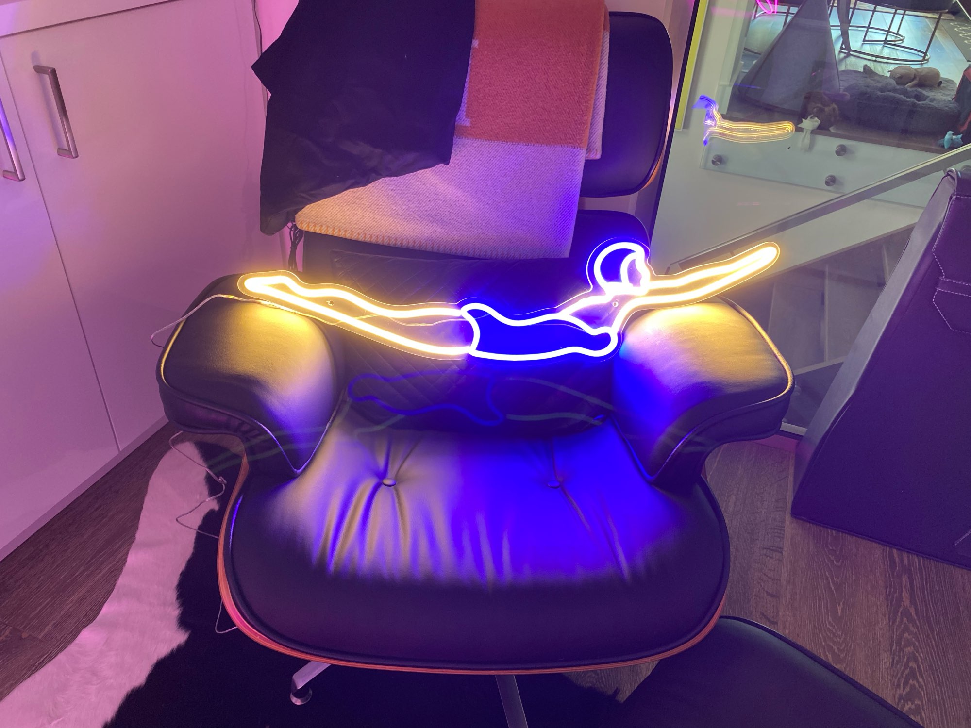 カスタムLEDネオンライトサイン,家やオフィスの部屋の装飾, - Home Decor Logo Design のレビューと価格